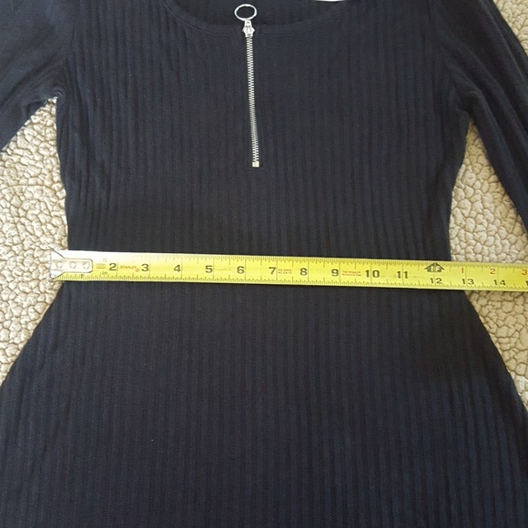 🆕️Long sleeve flare dress - Picture 4 of 6